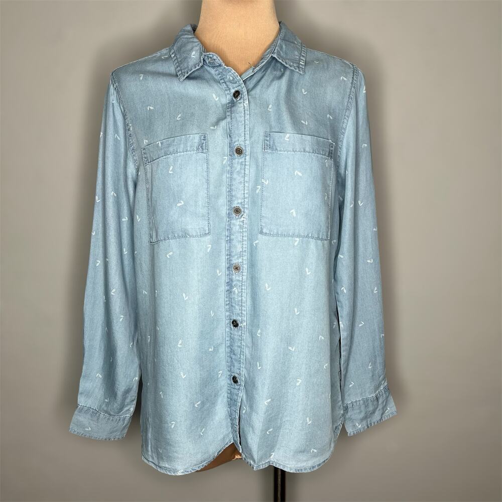 Thread & Supply Button Down Shirt Medium Petite Womens Chambray Top Blue Lyocell